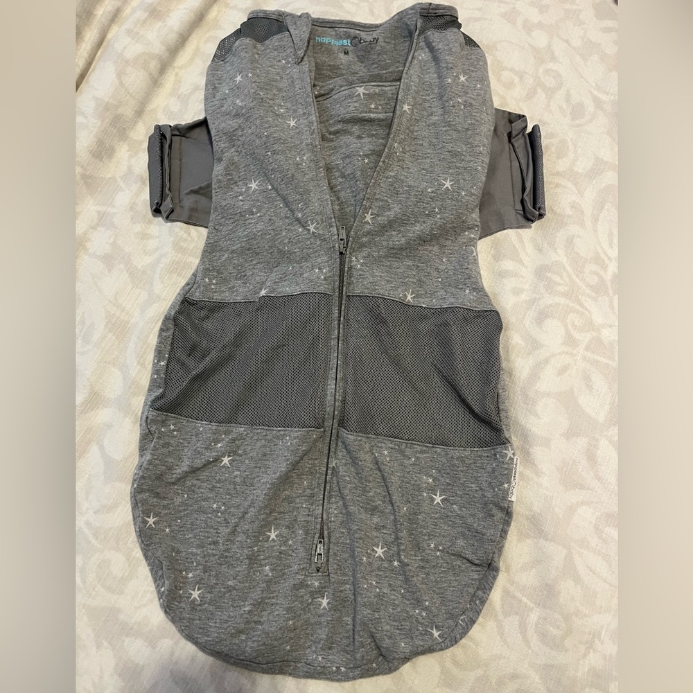 Snoo sleep sack size Medium. Happiest baby